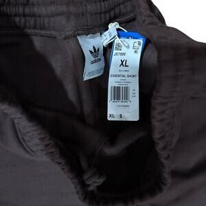 Adidas Originals Shorts -‎ Color: Shadow Brown - Sizes: XL